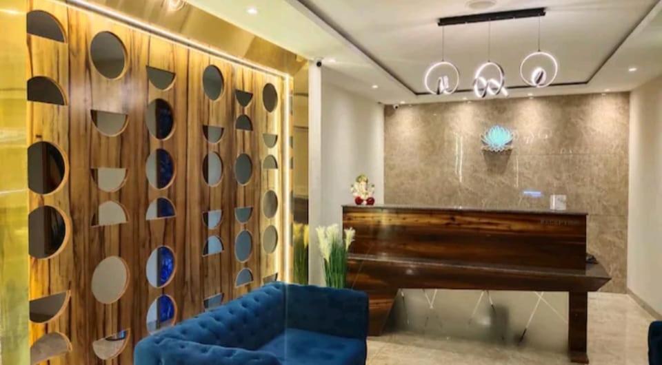 Hotel Pearl Wood Zirakpur Exterior photo